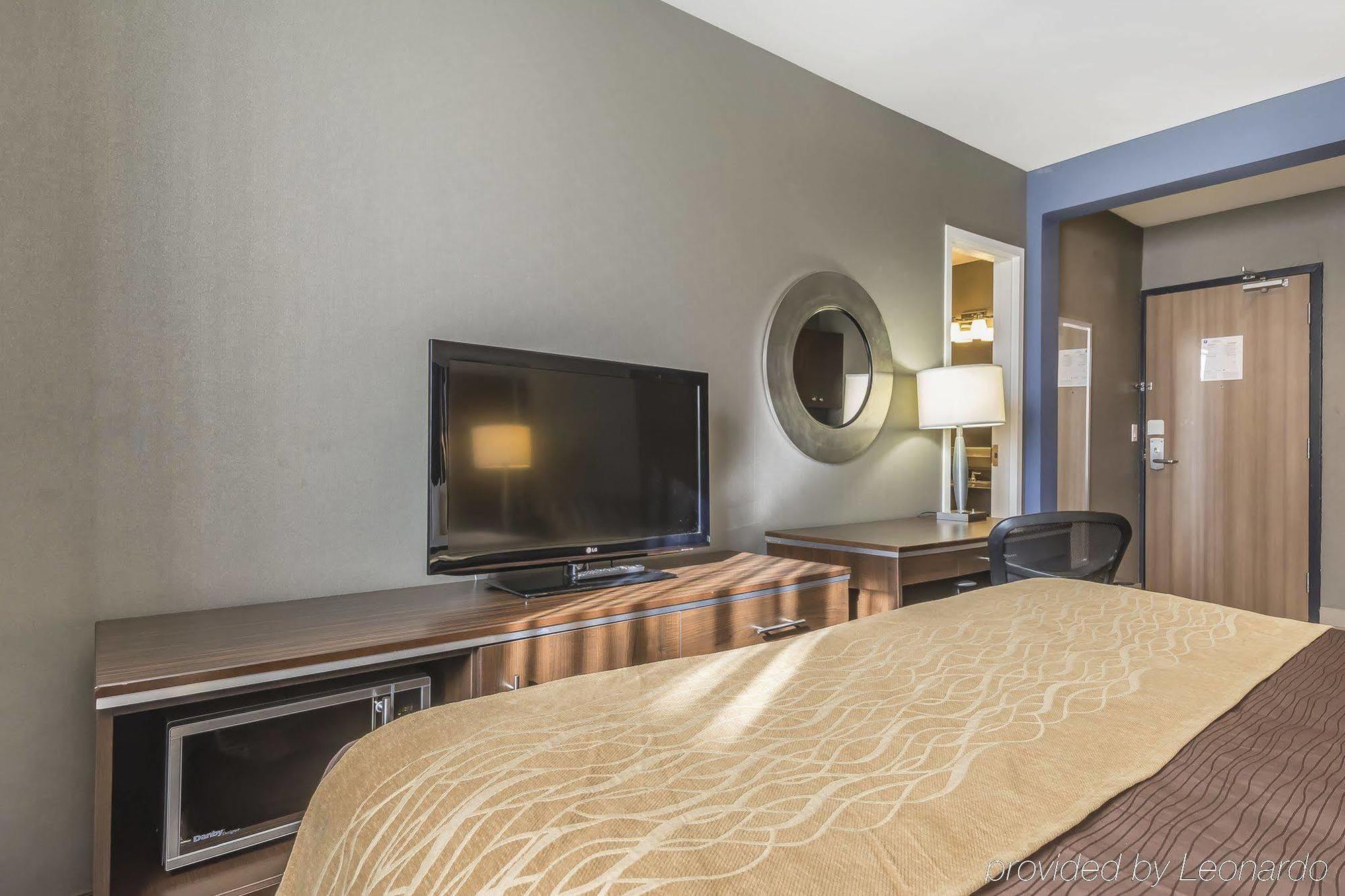 Comfort Inn Toronto City Centre Kültér fotó